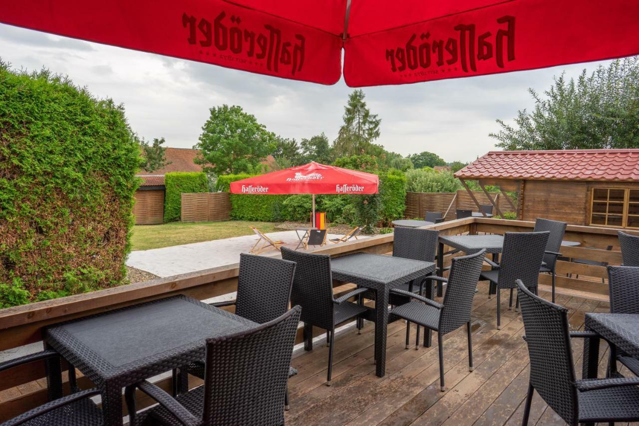 Hotel Zur Post Ochsendorf Koenigslutter am Elm Luaran gambar